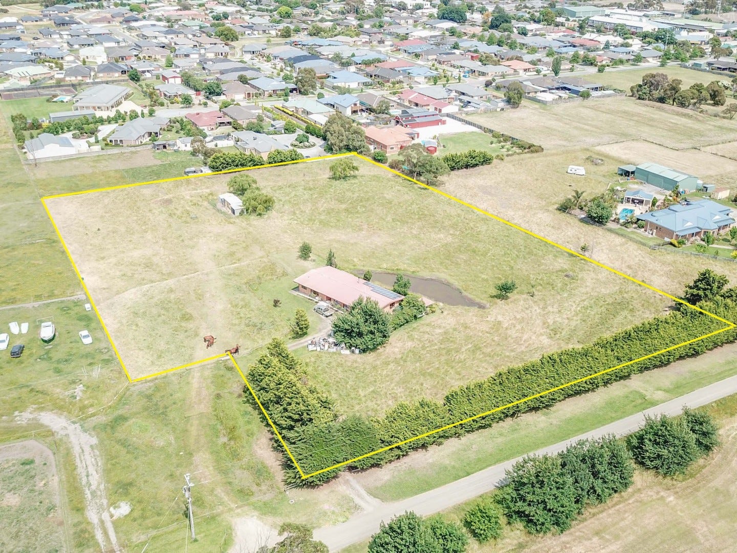 Private Real Estate - Koo Wee Rup, Vic 3981