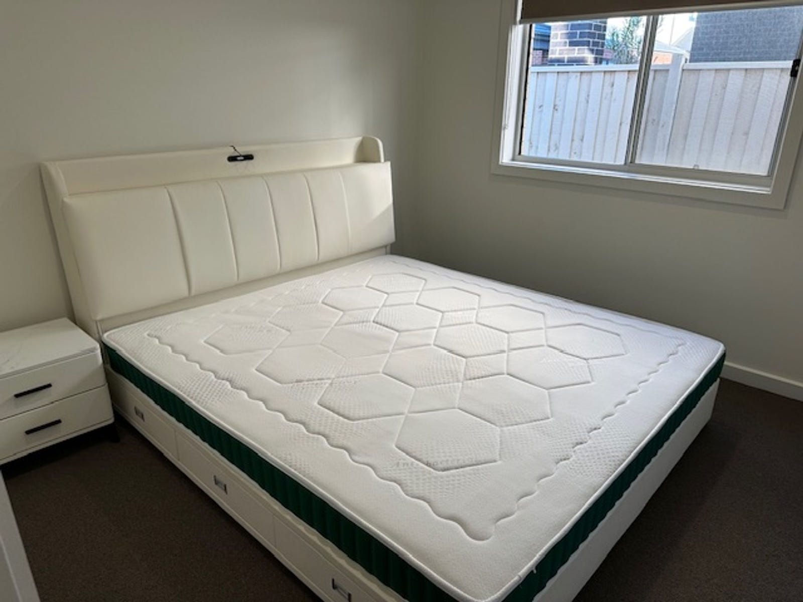 Private Rental in Rockbank, Vic 3335