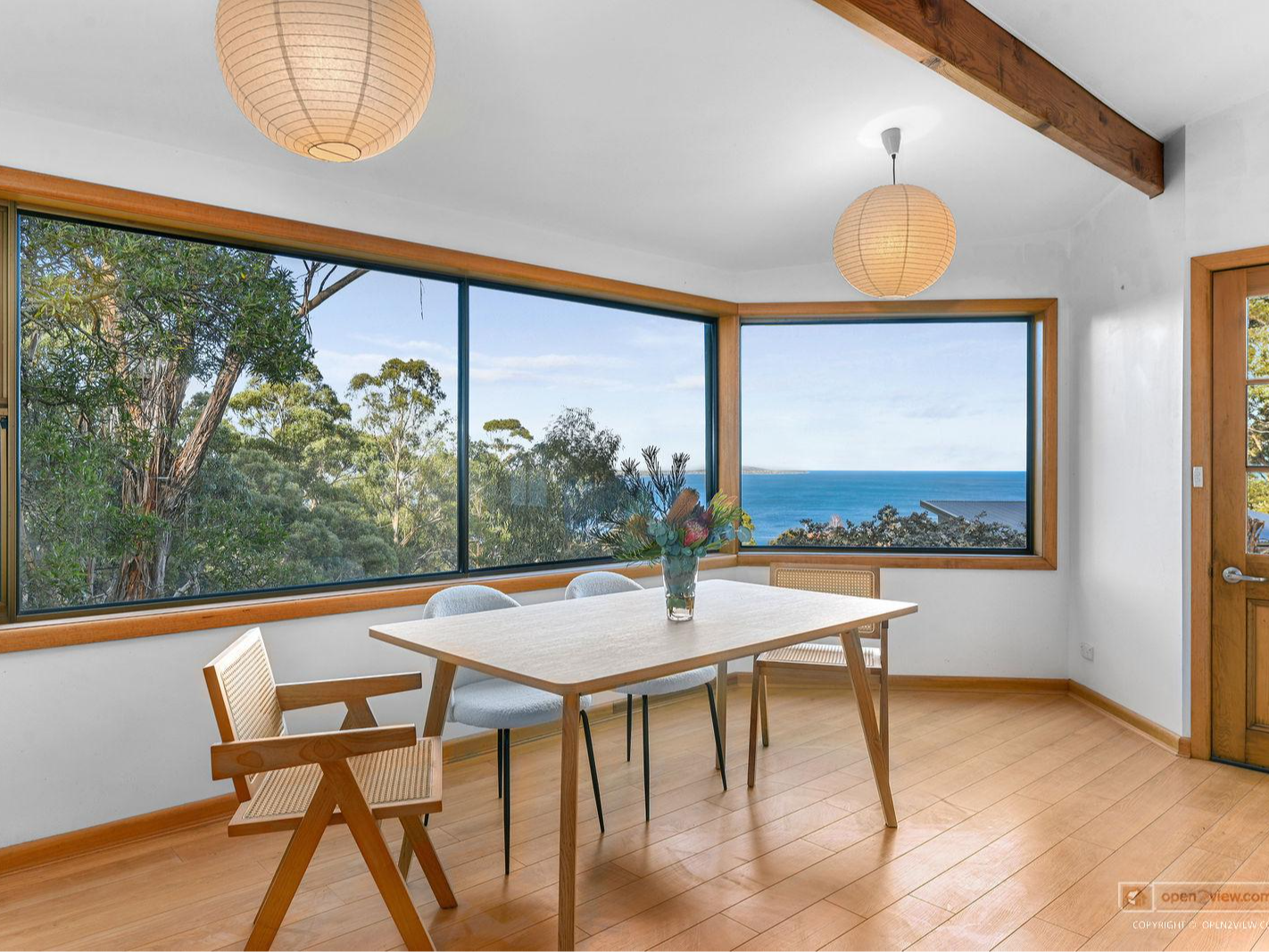Private Real Estate - Taroona, Tas 7053