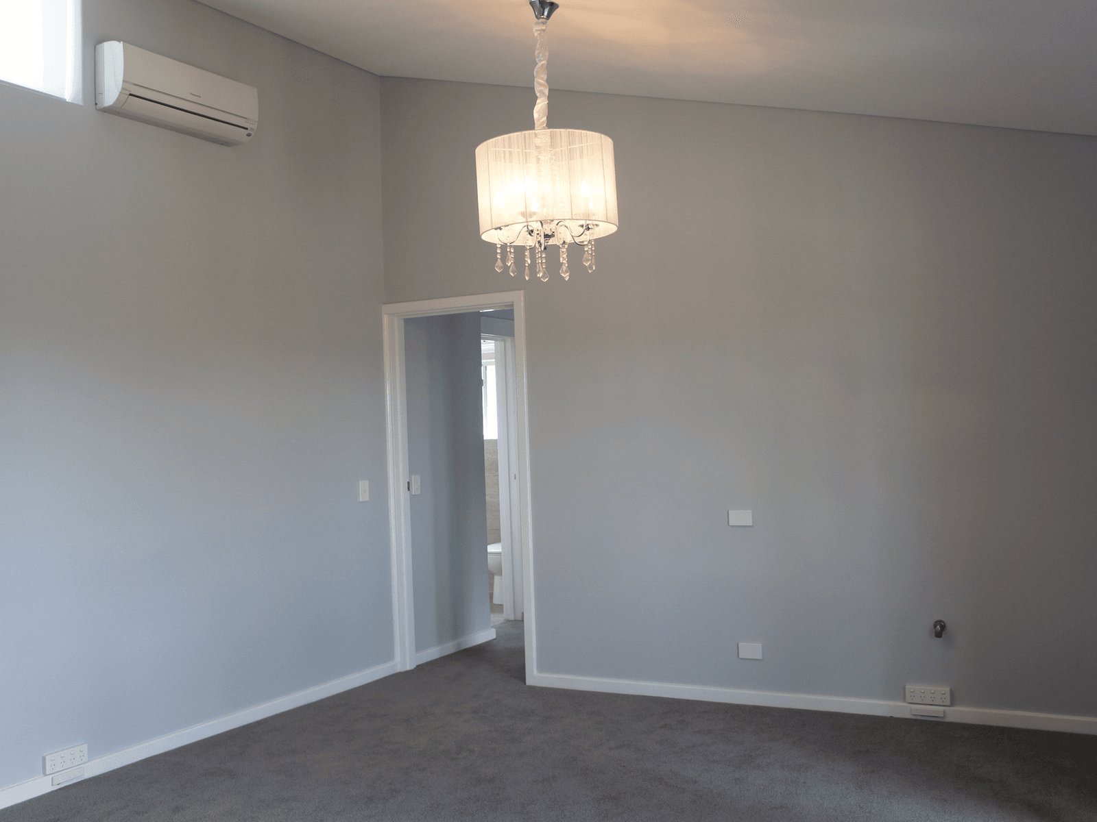 Property for Rent: Karrinyup, WA 6018