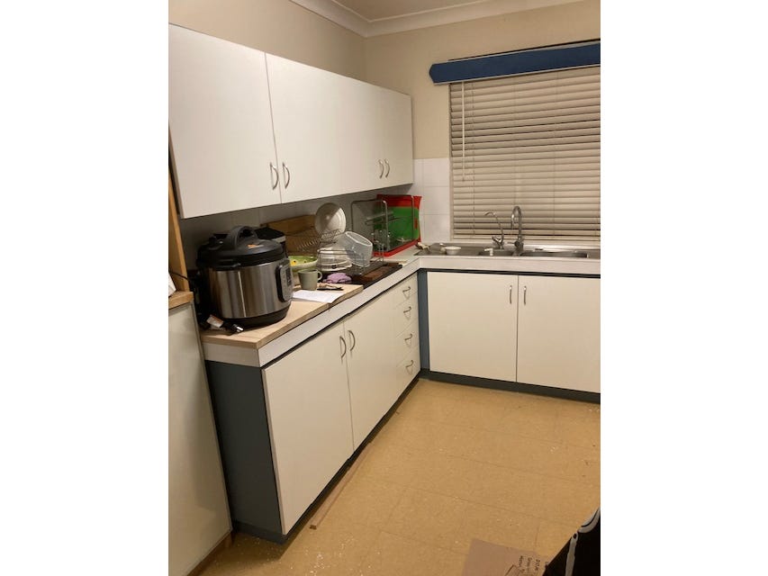 Private Rental in Melville, WA 6156