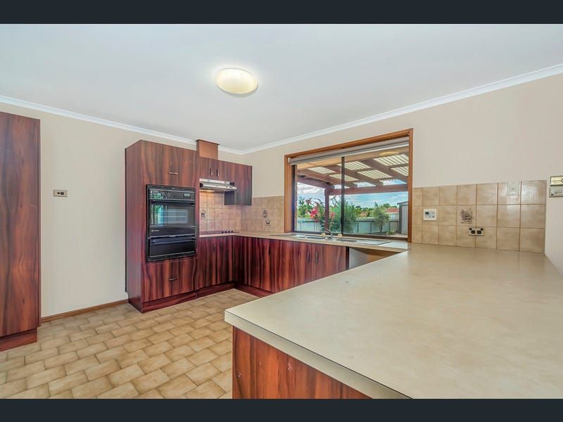 Private Rental in Evanston Park, SA 5116