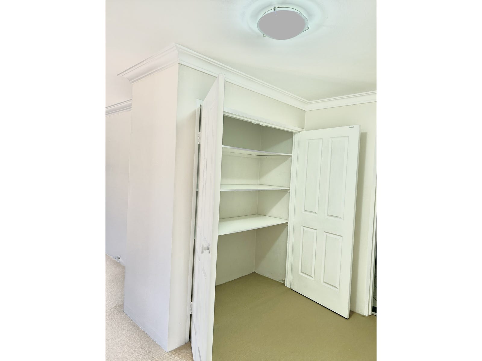 Property for Rent: Hurstville, NSW 2220