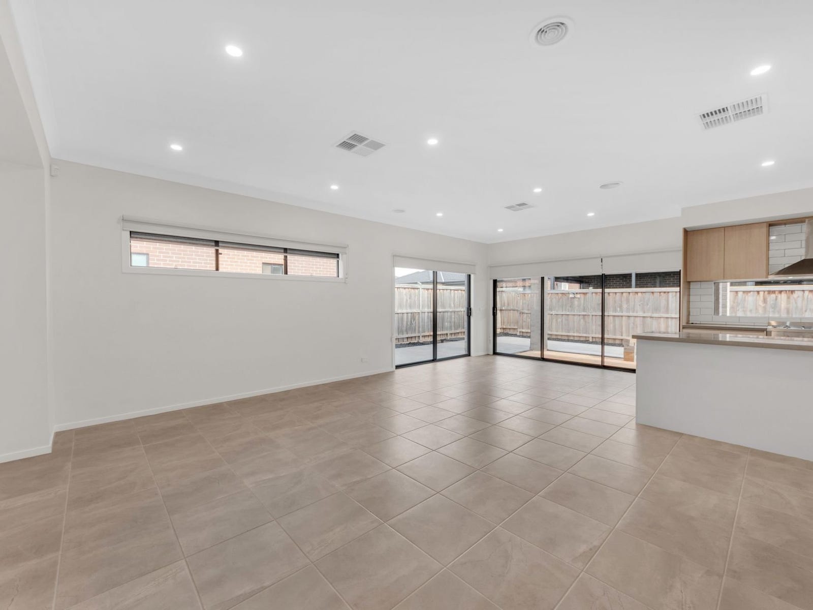 Property for Rent: Truganina, Vic 3029