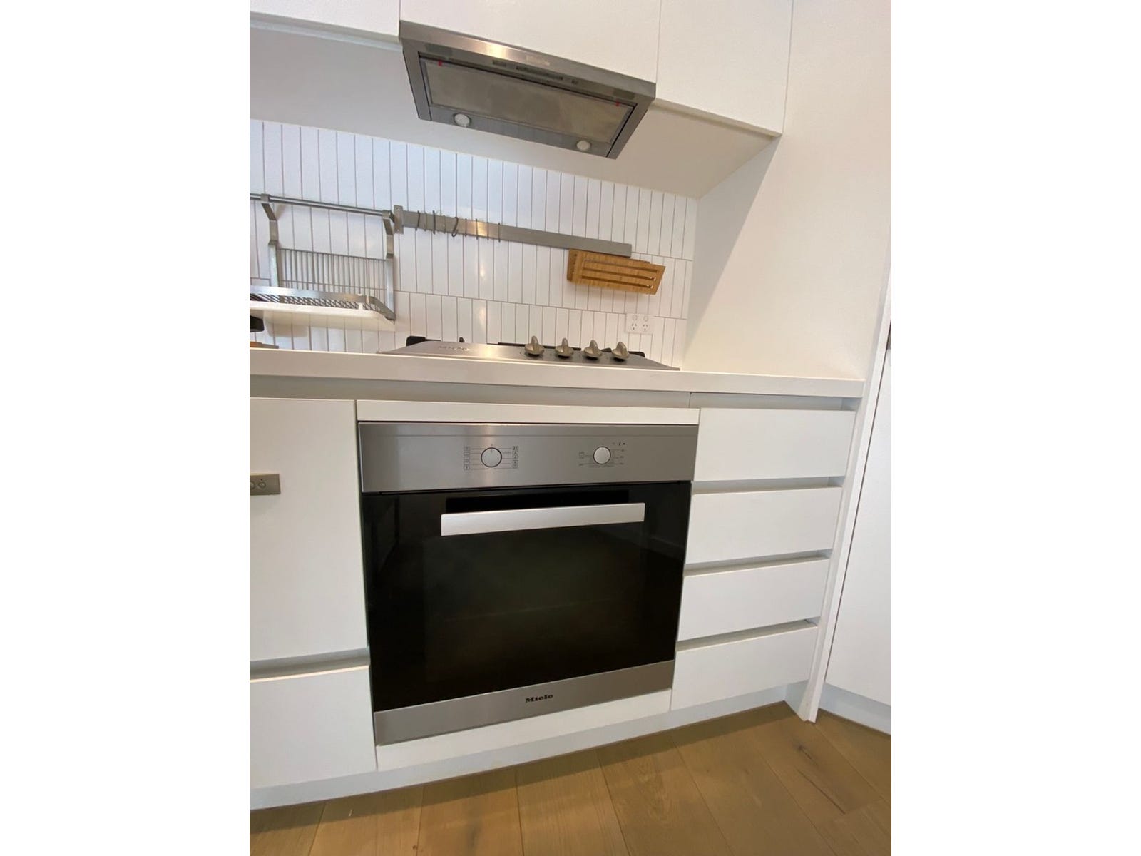 Private Rental in Mentone, Vic 3194