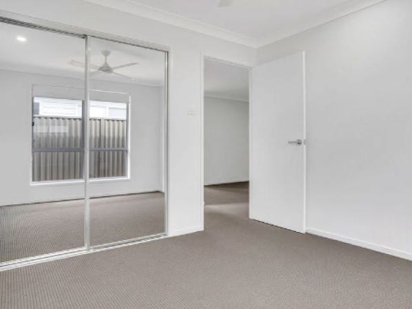 Property for Rent: Old Bar, NSW 2430