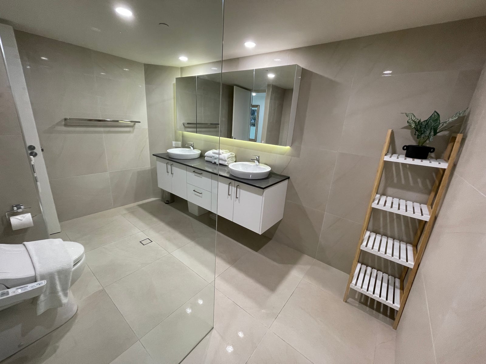 Private Rental in Surfers Paradise, Qld 4217