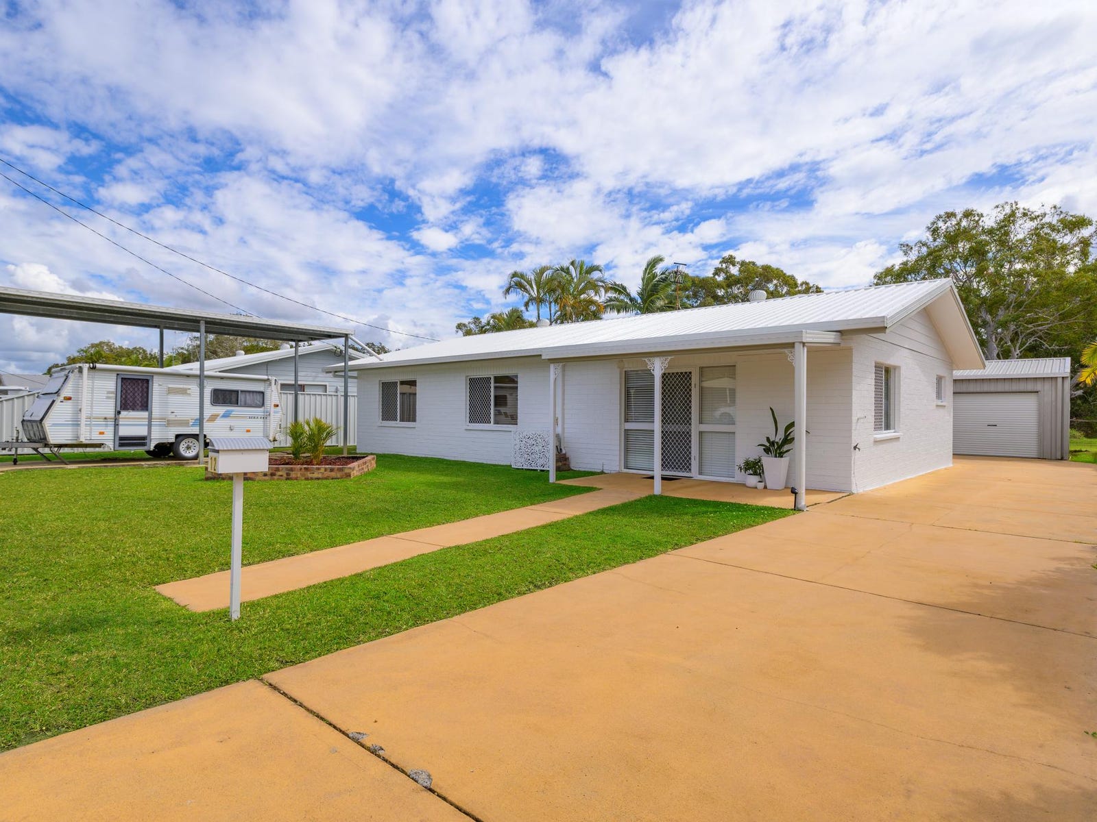 Rental Property - pTin Can Bay, Qld 4580