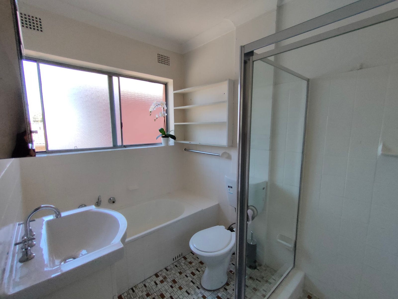 Private Rental in Warwick Farm, NSW 2170
