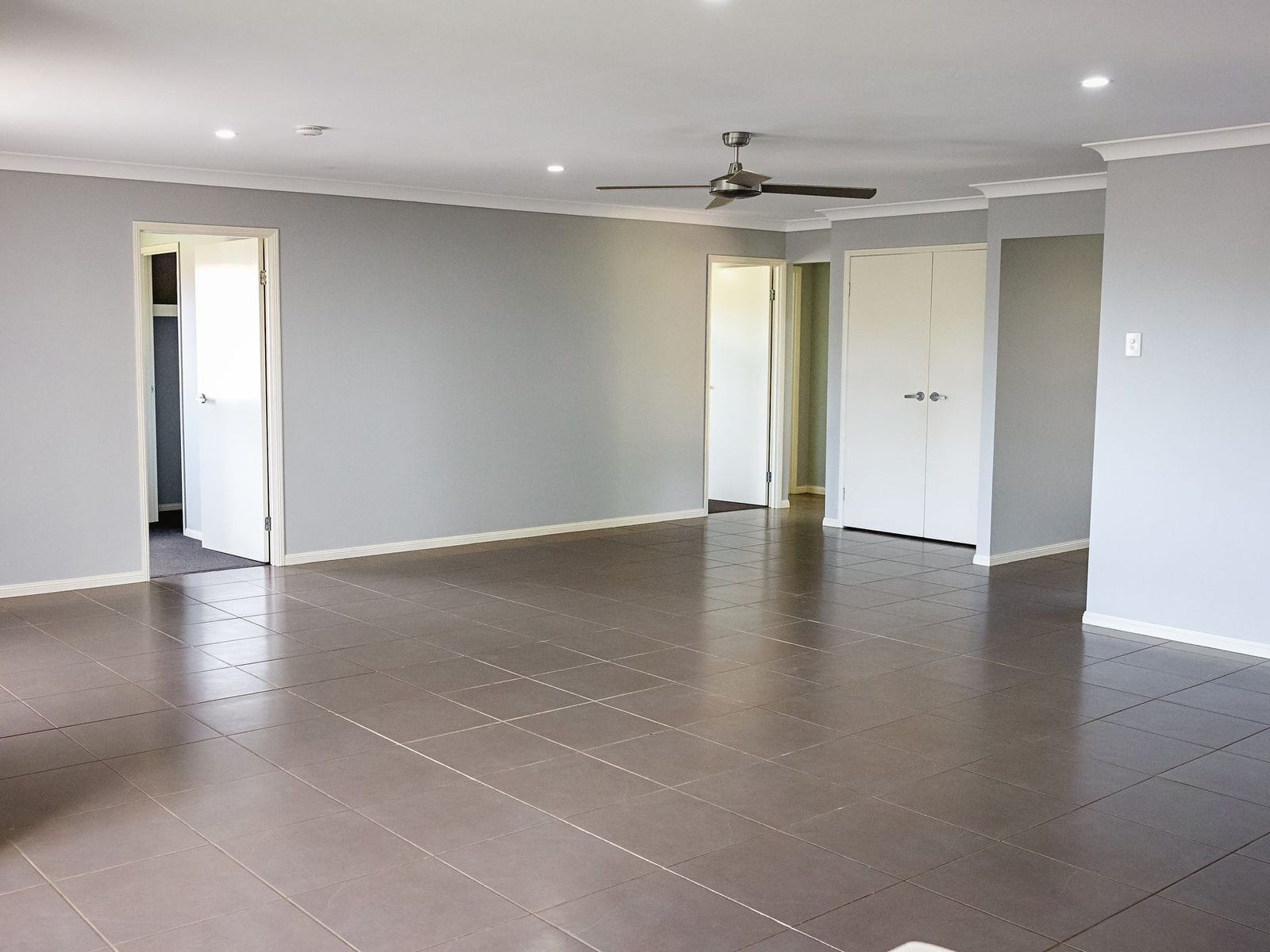 Property for Rent: Pimpama, Qld 4209