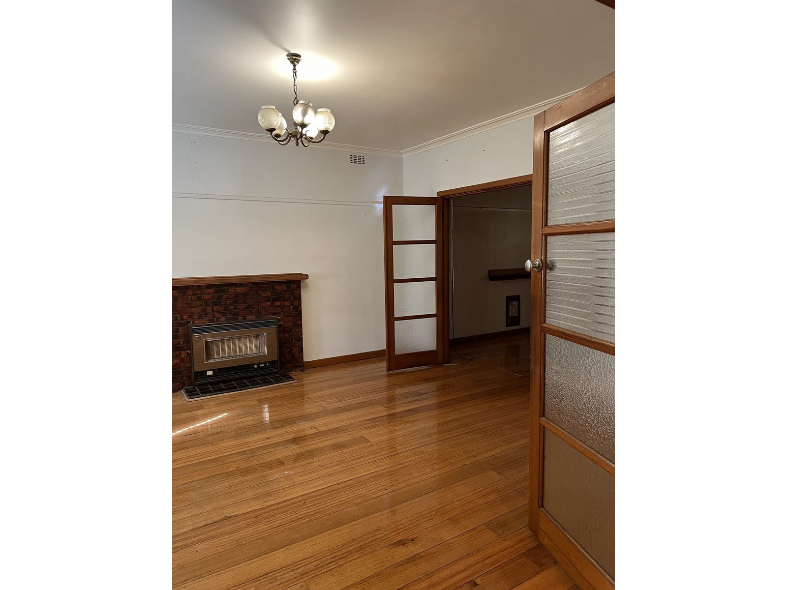Property for Rent: Hampton East, Vic 3188
