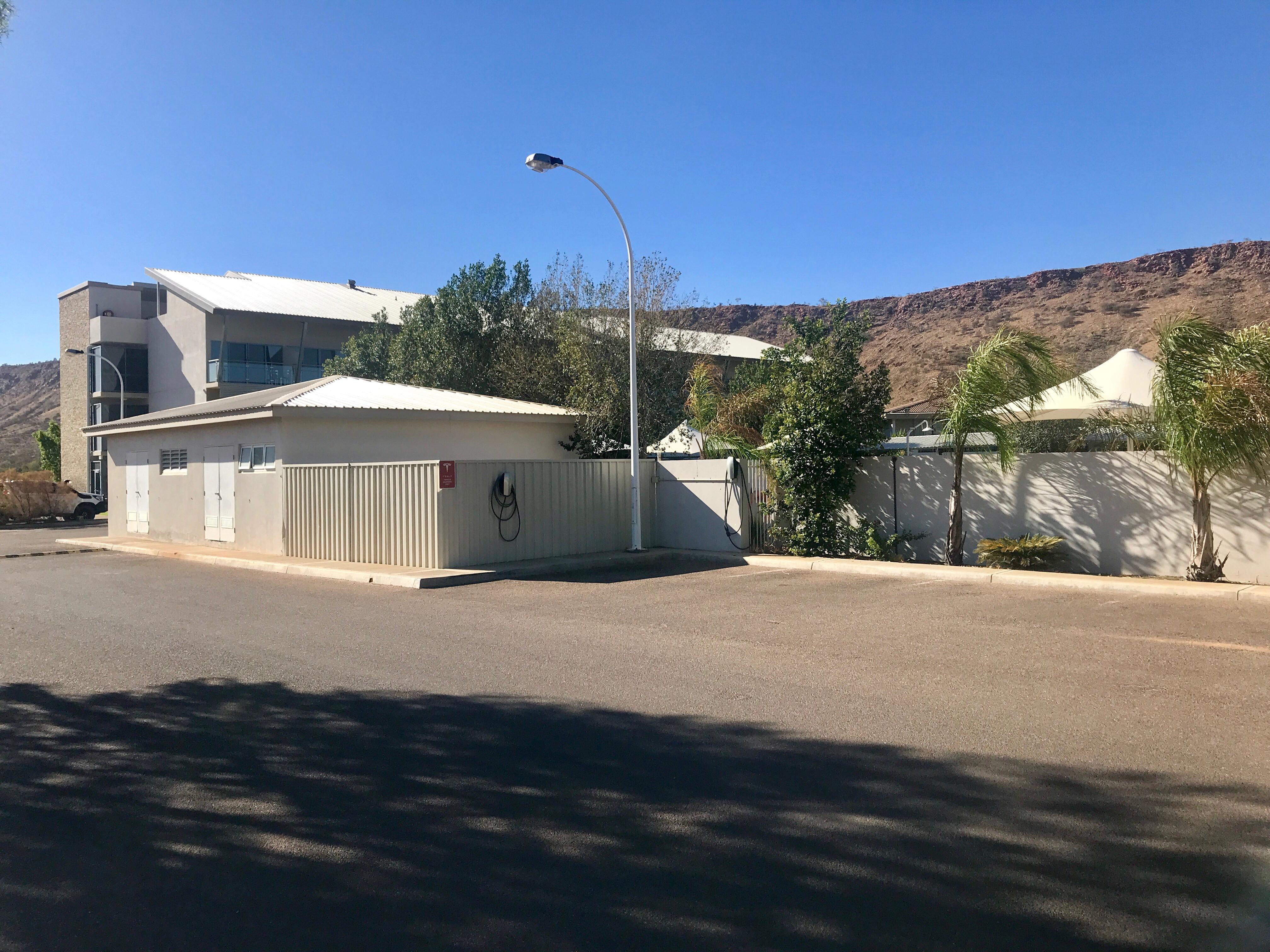 Crowne Plaza Alice Springs PlugShare