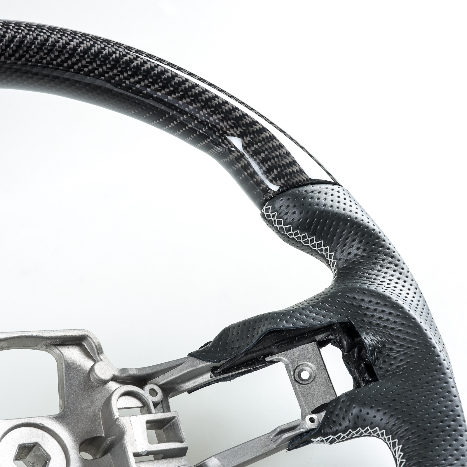 Carbon Fiber Perforated Leather Steering Wheel For Ford Mustang 2015