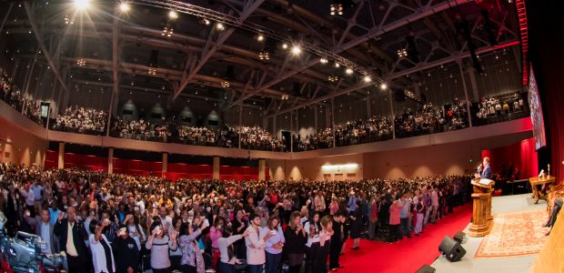 A reunião especial aconteceu no Centro de Convenções de Boston.