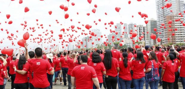 Caminhada do Amor na Praia Grande (litoral paulista)