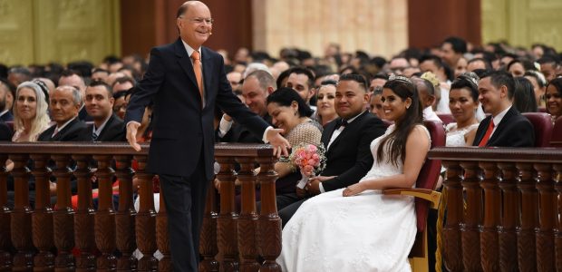Celebração dos Casamentos: o Bispo Edir Macedo ministrou essa reunião especial em SP