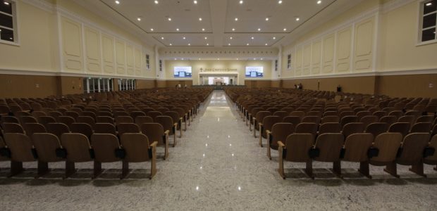 Iluminação de LED e um moderno sistema de ar condicionado são diferenciais