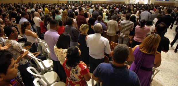 Inauguração Catedral de Sergipe: foram duas reuniões. Uma às 7h e outra às 10h