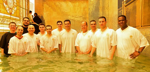 Bispos e pastores que abdicaram de uma noite de sono para levar o Reino de Deus às pessoas.
