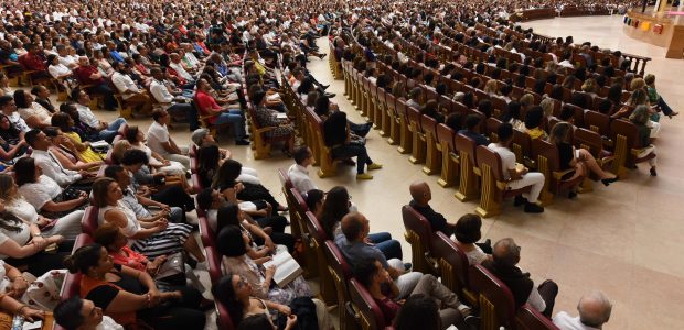 Milhares de pessoas escolheram encerrar o ano na presença de Deus
