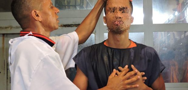 Na Bahia, detentos entregam suas vidas a Jesus