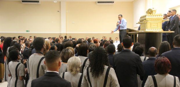 Concentração de fé reuniu também obreiros e voluntários dos grupos