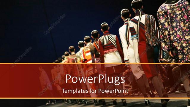  Presentation with audience - Models showing off for audience during fashion show