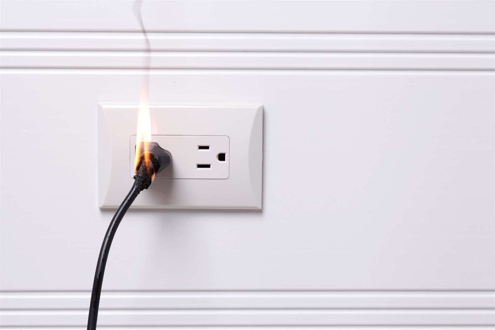 What Causes Short Circuits in the Home?, Top Electricians, Winnipeg MB