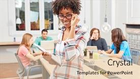  Presentation with entrepreneur - Presentation theme featuring a start-up meeting background and a lemonade colored foreground