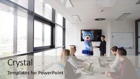  Presentation with teddy bear - PPT theme featuring bear having fun with bussin background and a  colored foreground