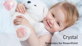  Presentation with baby bear - Cool new slides with beautiful baby lying in white backdrop and a soft green colored foreground