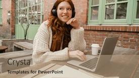  Presentation with headphones - 