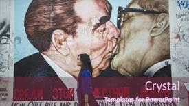  Presentation with berlin wall - 