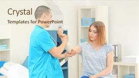  Presentation with clinic - Slide deck featuring blessure et traumatologie - orthopedist examining patient in clinic background and a lemonade colored foreground