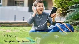  Presentation with trauma child - Presentation theme consisting of blond-child-student-smiling-confident background and a yellow colored foreground