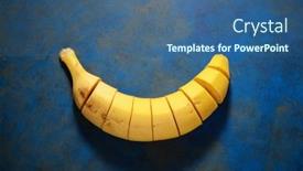  Presentation with banana - Slide set enhanced with canarian-banana-cut-into-pieces background and a ocean colored foreground