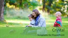  Presentation with family children - Presentation theme with children animals - family of three and little background and a seafoam green colored foreground