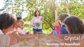  Presentation with handicraft - Colorful presentation enhanced with children-answer-questions backdrop and a coral colored foreground
