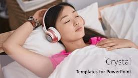  Presentation with listening woman - 