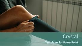  Presentation with bed - Presentation theme consisting of closeup-of-a-man-putting background and a ocean colored foreground