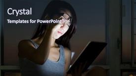  Presentation with night - Presentation with computer screen house - woman use of the tablet background and a wine colored foreground