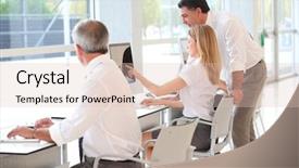  Presentation with business training - Slide deck with corporate trainer - business training in modern offices background and a lemonade colored foreground