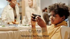  Presentation with online food - Presentation with cute-african-american-child background and a gold colored foreground