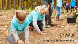  Presentation with campaign - Presentation design consisting of family-helps-with-a-voluntary background and a coral colored foreground