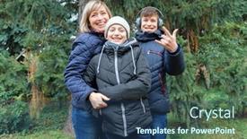  Presentation with children talking - Slide set with family-relaxing-outdoor-in-autumn background and a ocean colored foreground