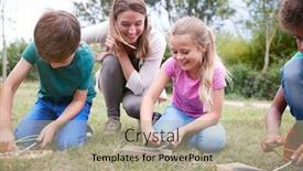  Presentation with female leader - Amazing presentation design having female-team-leader-showing-group backdrop and a mint green colored foreground