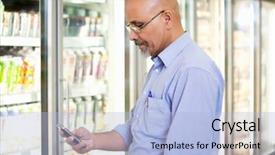  Presentation with supermarket refrigerator - Slide deck featuring geolocalisation - smiling mature man looking background and a light blue colored foreground