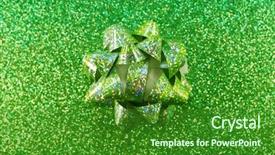  Presentation with green glitter - Slide deck featuring green bow on green background background and a  colored foreground
