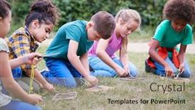  Presentation with camping - Presentation theme consisting of group-of-children-on-outdoor background and a mint green colored foreground