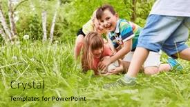  Presentation with children playing - 